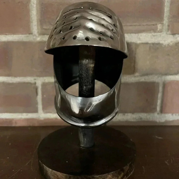 NEW Museum Miniature Medieval Maximilian Armet War Helmet Circa 1500's Decor - Picture 7 of 7